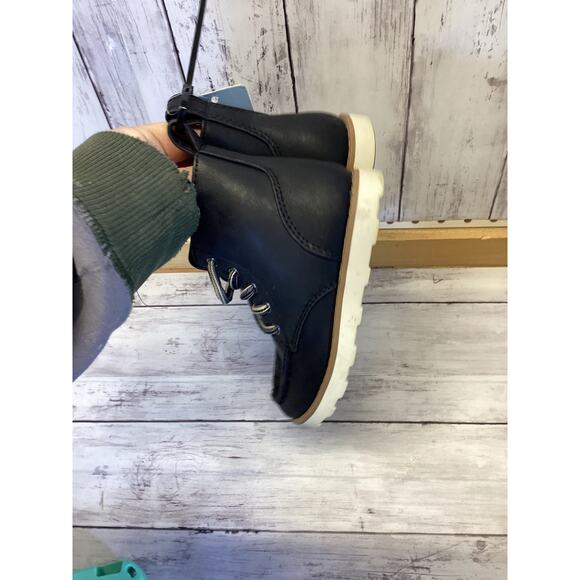 Cat & Jack Toddler Boys' Beckett Lace-Up Moc Toe Boots - Size 8 - Navy Blue - Picture 2 of 4